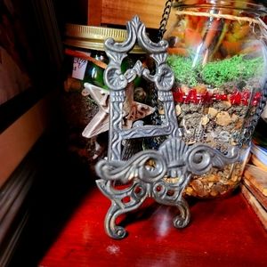 Vintage Ornate Desk Easel